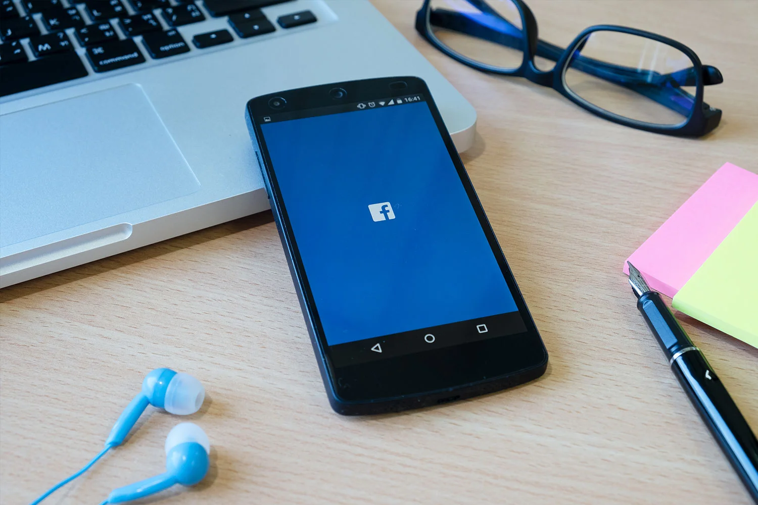 facebook virksomhedsside
